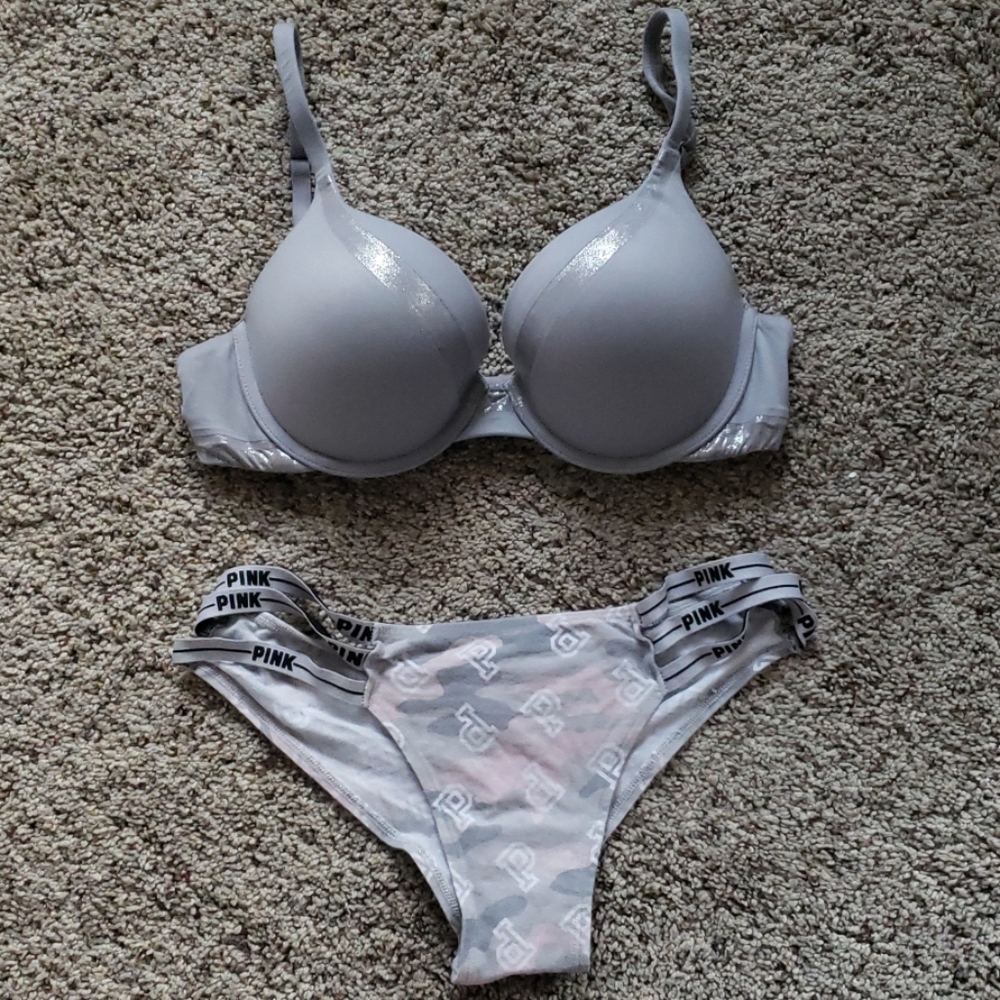 Victoria's Secret Bra & Panty Set